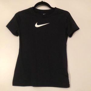 Like-New Kids Black Nike Top
